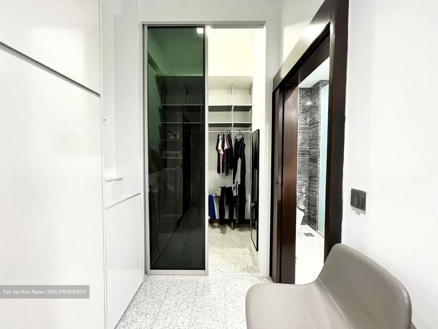 Hillsta (D23), Condominium #584355531